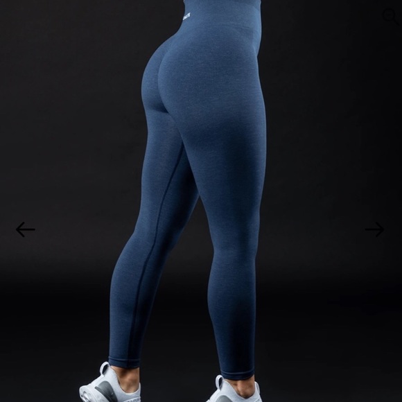 ISO!!! ALPHALETE AMPLIFY LEGGINGS SIZE XS - Picture 2 of 2